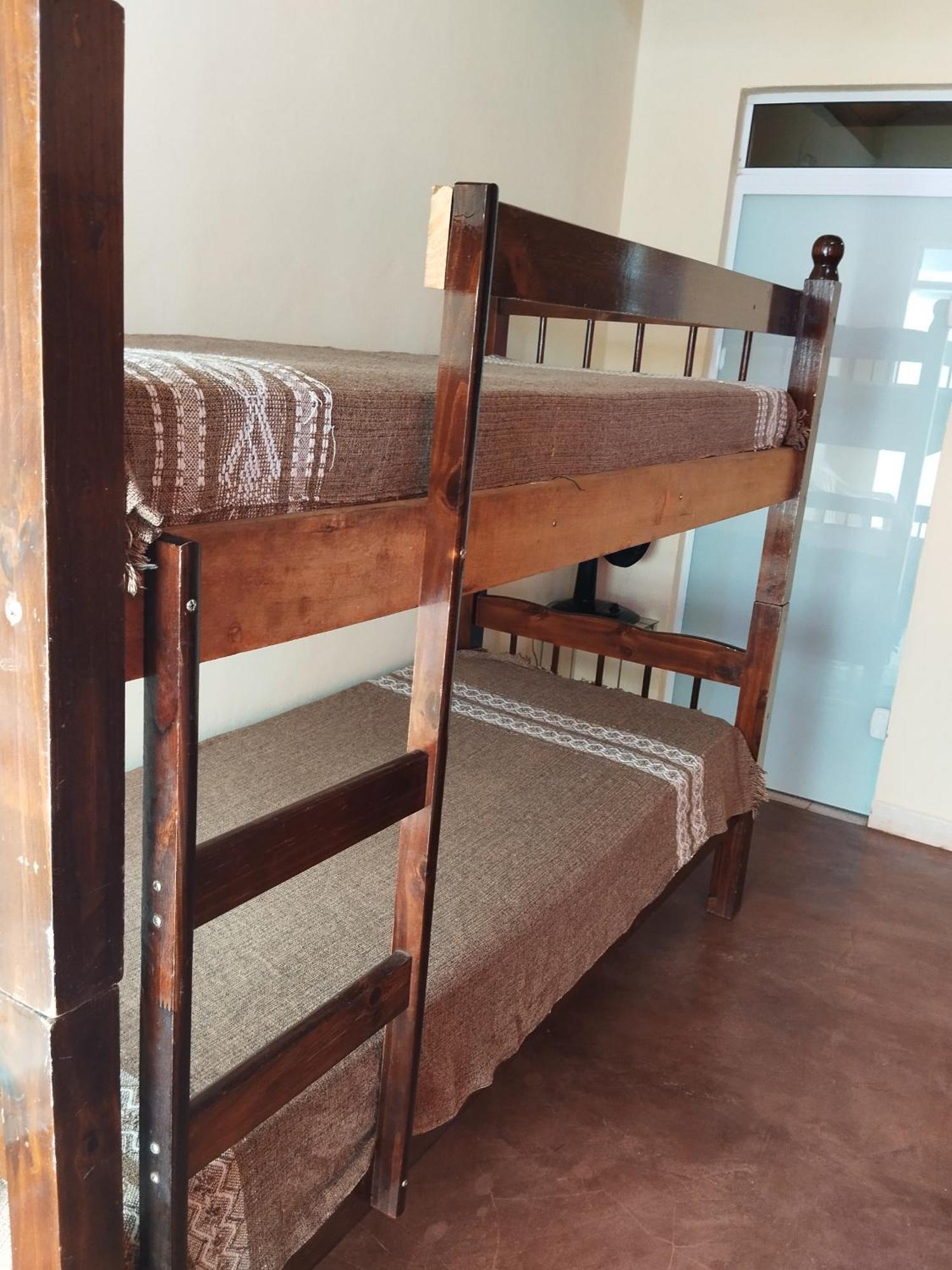 Quarto Triplo com Chuveiro